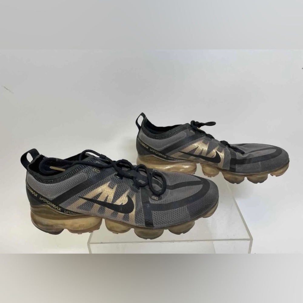 Nike Men's Air VaporMax 2019 Black Metallic Gold - AR6631-002 - Size 10- USED